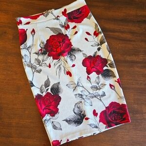 Rose Print Pattern Women's Size Medium Skirt